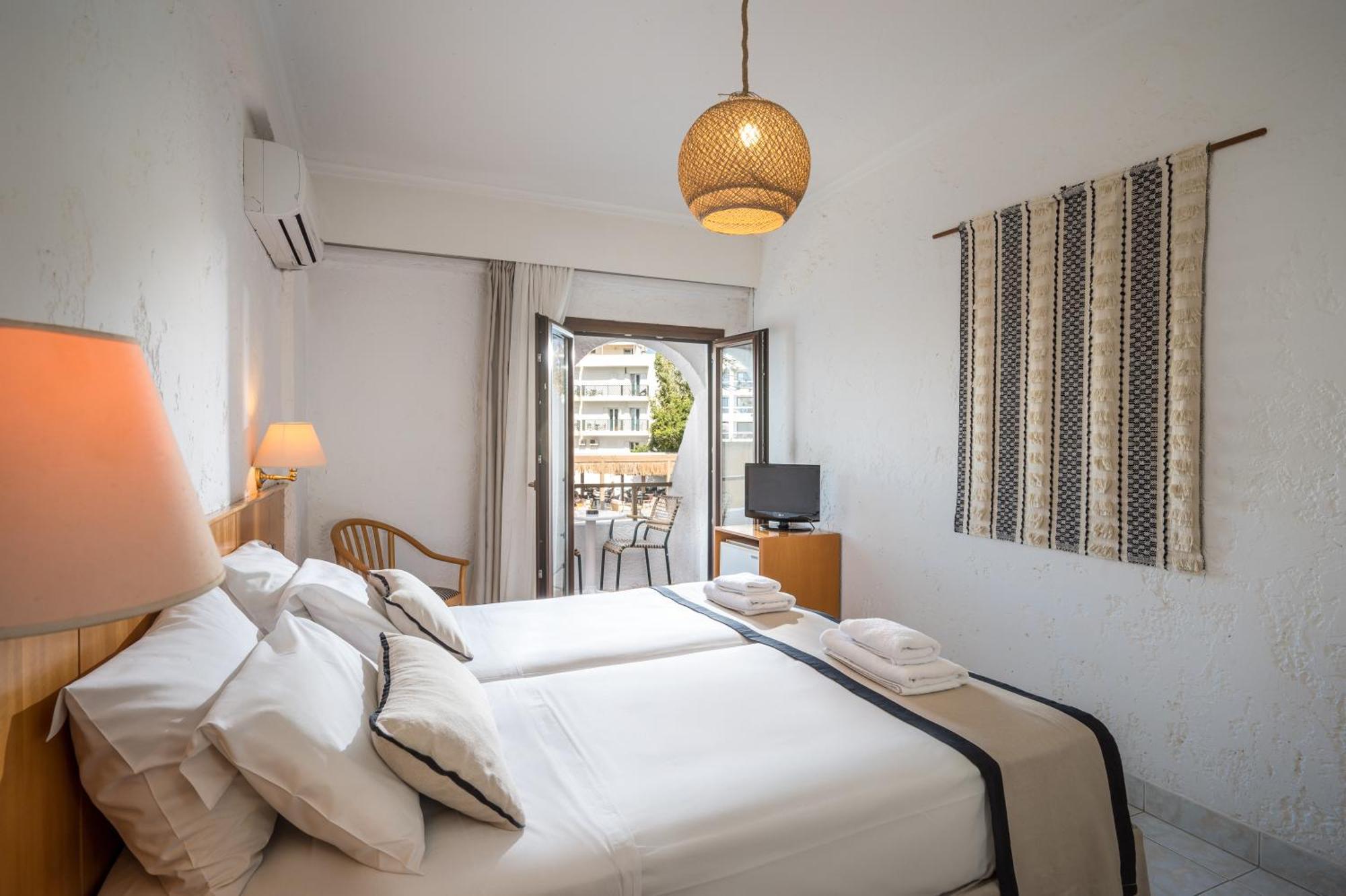 Heronissos Hotel Hersonissos  Bagian luar foto